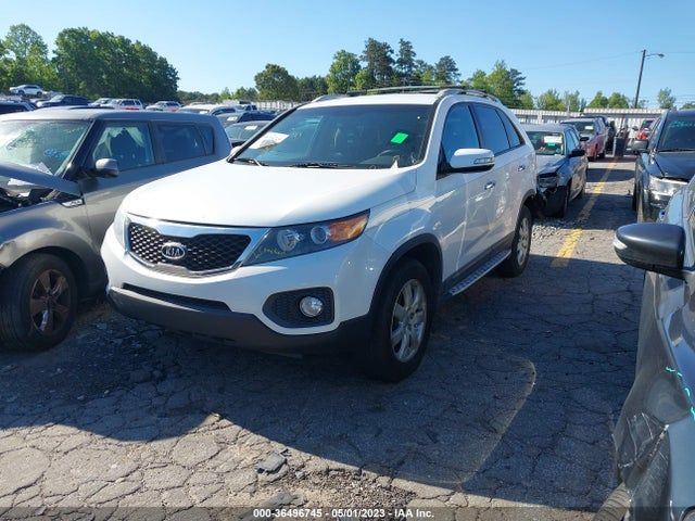2013 KIA SORENTO LX VIN: 5XYKT3A65DG344492