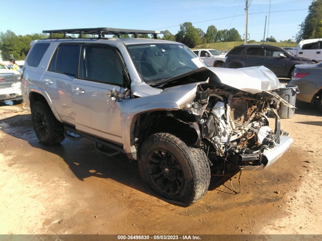 Toyota 4RUNNER SR5 2019 JTEBU5JR6K5636558 Image 1