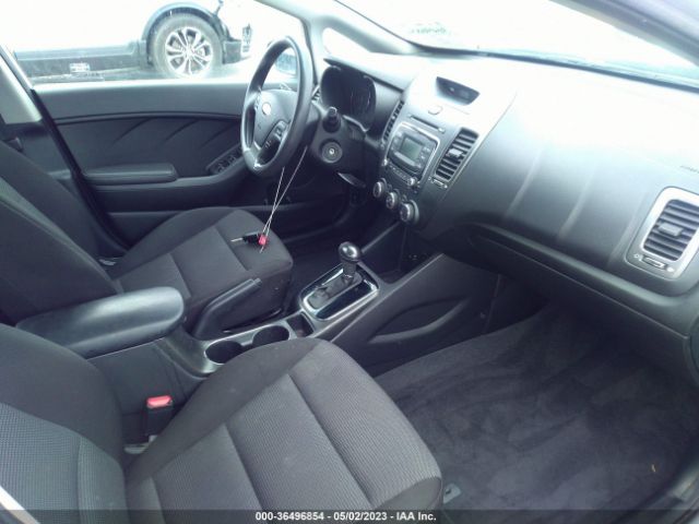 3KPFK4A7XHE092731 KIA FORTE LX