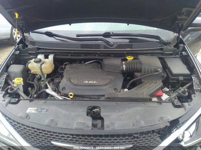 2C4RC1BG5JR277085 Chrysler Pacifica Touring L