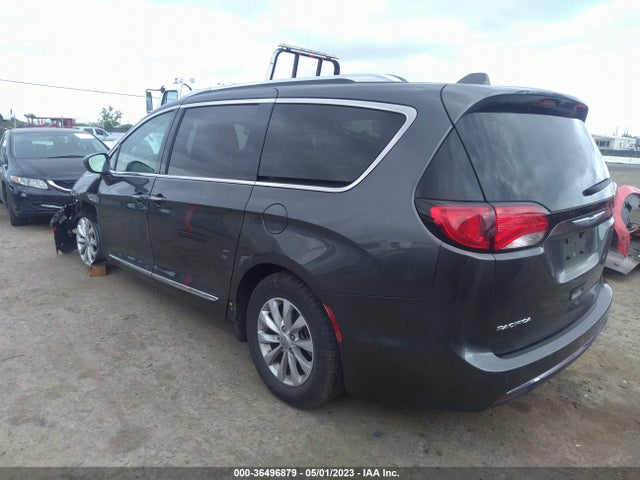 2C4RC1BG5JR277085 Chrysler Pacifica Touring L