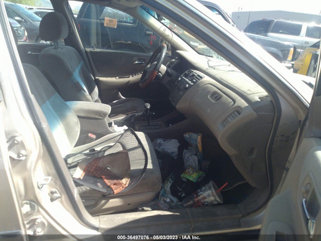 2000 HONDA ACCORD SDN LX VIN: 1HGCG6653YA075524