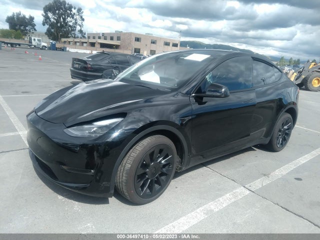 7SAYGDEE5PF690949 Tesla Model Y Long Range