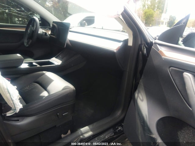 7SAYGDEE5PF690949 Tesla Model Y Long Range