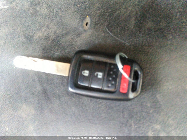 Honda FIT LX 2016 JHMGK5H53GX010740 Image 3