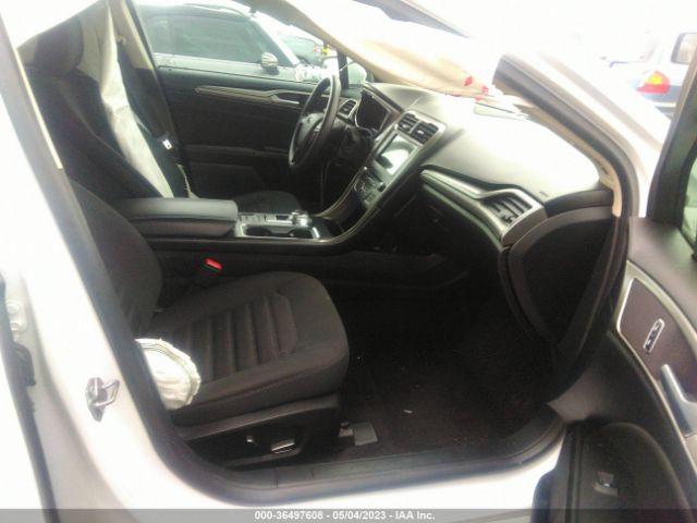 3FA6P0LU9JR111335 Ford Fusion Hybrid Se