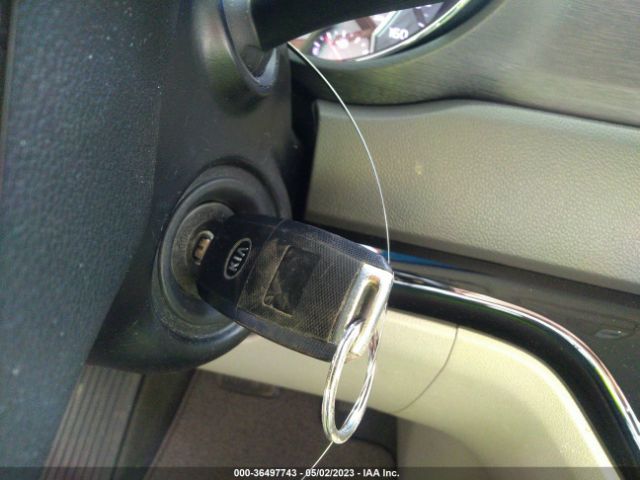 KNDMA5C19G6157386 KIA Sedona L