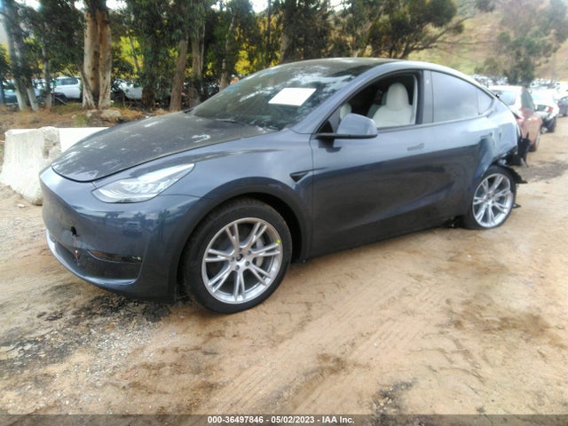 Tesla Model Y Long Range 2023 7SAYGDEE4PA078254 Image 2