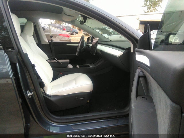 Tesla Model Y Long Range 2023 7SAYGDEE4PA078254 Image 7