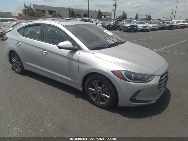 2018 5NPD84LF0JH326922 main image