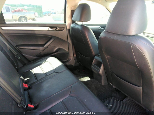 1VWAT7A36FC085623 Volkswagen Passat 1.8t Limited Edition