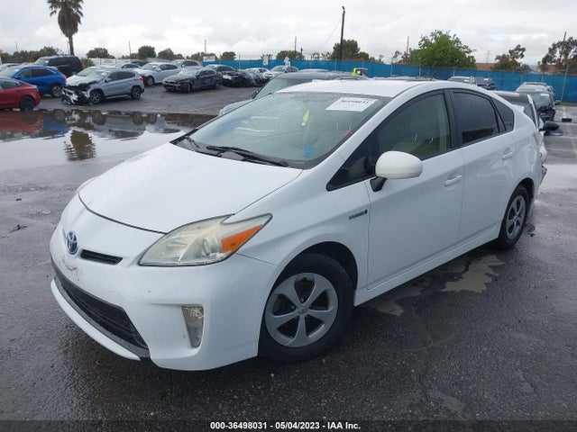 Toyota Prius Four/five/three/one/two 2014 JTDKN3DU6E1774649 Image 2