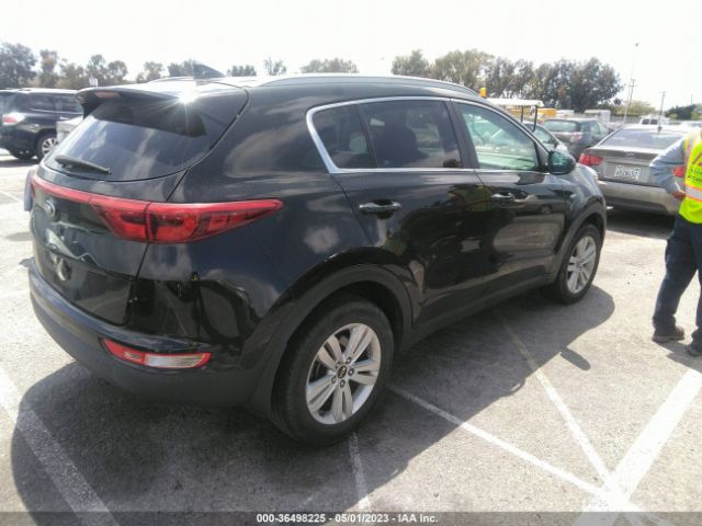 KNDPMCAC1J7404690 KIA Sportage Lx