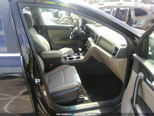 KNDPMCAC1J7404690 KIA Sportage Lx