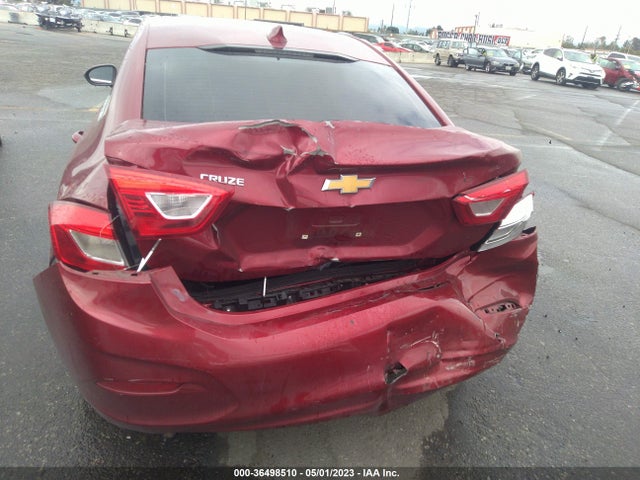 Chevrolet CRUZE LT 2018 1G1BE5SM1J7224189 Image 7