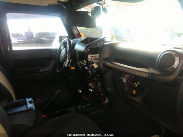 1C4BJWDGXFL771668 Jeep Wrangler Unlimited Sport
