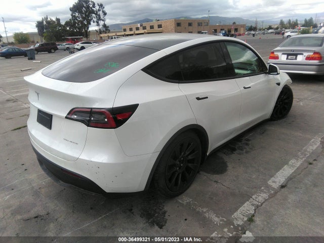 Tesla Model Y Long Range 2023 7SAYGDEE5PF631304 Image 4