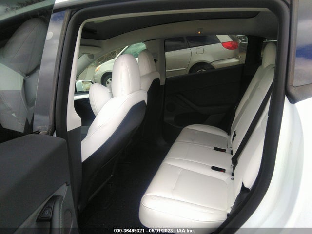 Tesla Model Y Long Range 2023 7SAYGDEE5PF631304 Image 8