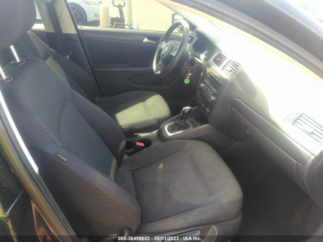 3VW2K7AJ6EM389683 Volkswagen Jetta Sedan S
