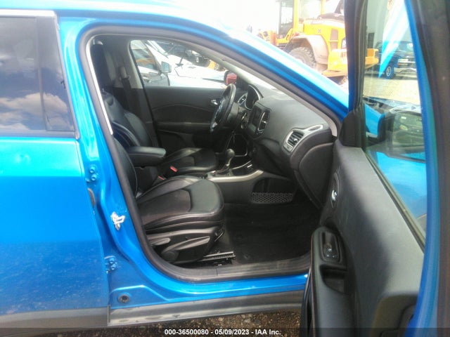 3C4NJCBB8HT597982 Jeep Compass Latitude
