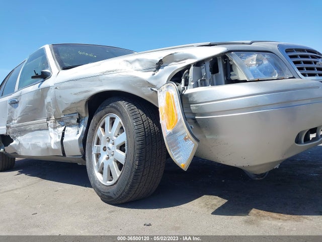 2008 FORD CROWN VICTORIA LX VIN: 2FAFP74V48X121251