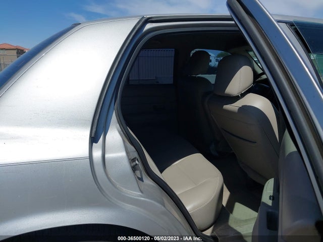 2008 FORD CROWN VICTORIA LX VIN: 2FAFP74V48X121251