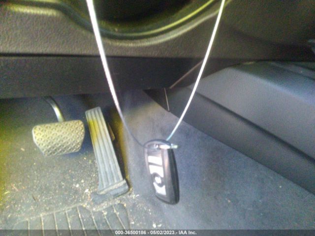 WBA8E1G54GNU10905 BMW 3 Series 320i