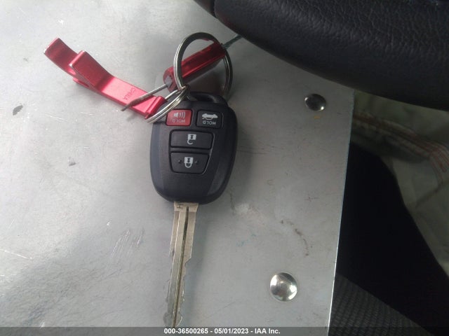Toyota Corolla L/le/xle/se 2017 5YFBURHE2HP733413 Image 3