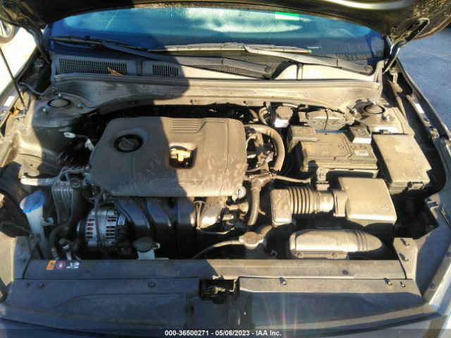 3KPF54AD6ME308050 KIA FORTE EX