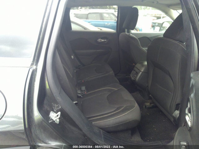 1C4PJMCB4FW744089 Jeep Cherokee Latitude