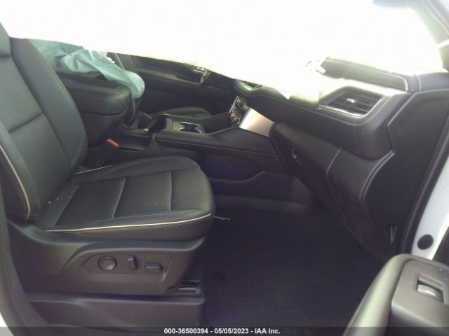 1GKS1GKD2NR118136 GMC Yukon Xl Slt