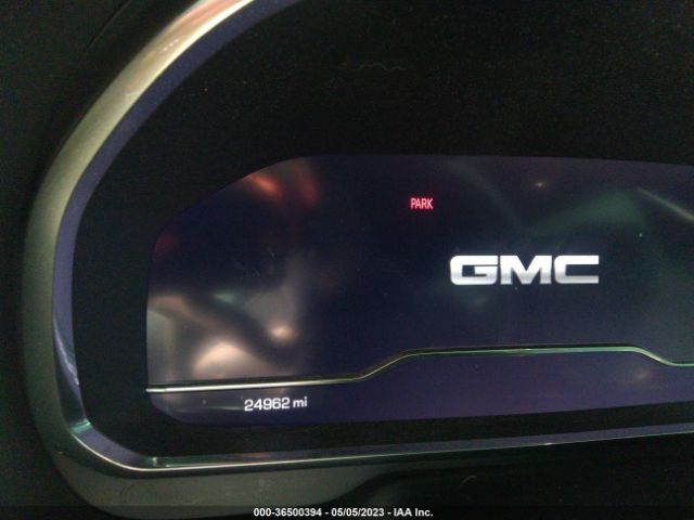 1GKS1GKD2NR118136 GMC Yukon Xl Slt