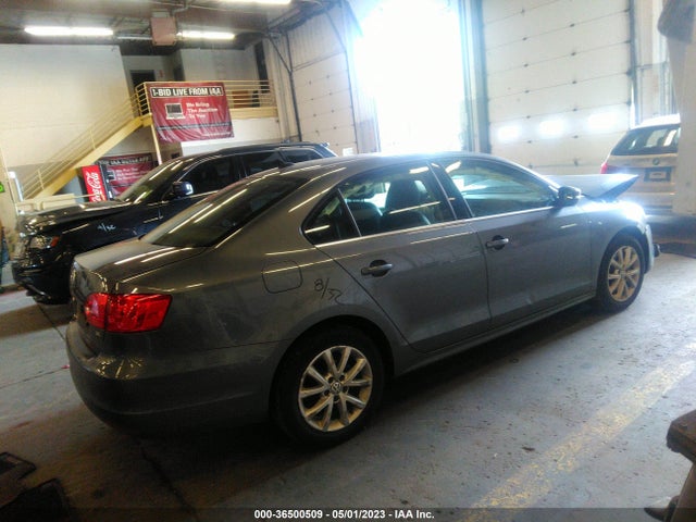 3VWD17AJ4EM440478 Volkswagen Jetta Sedan Se