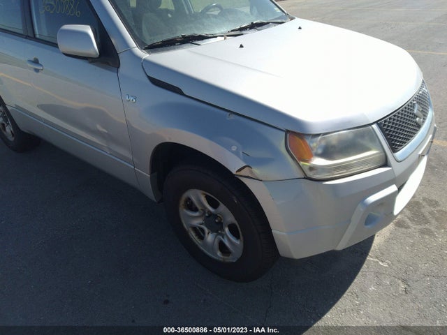 2008 SUZUKI GRAND VITARA W/SPARE & CARGO COVERS VIN: JS3TD941784100398