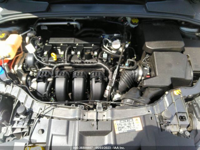 1FADP3F2XGL373889 Ford FOCUS SE