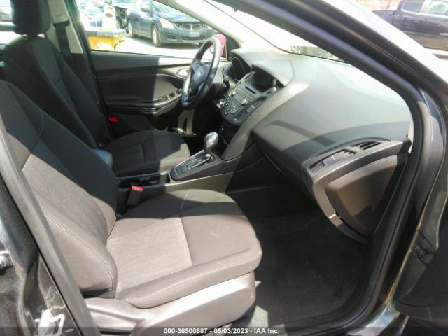 1FADP3F2XGL373889 Ford FOCUS SE