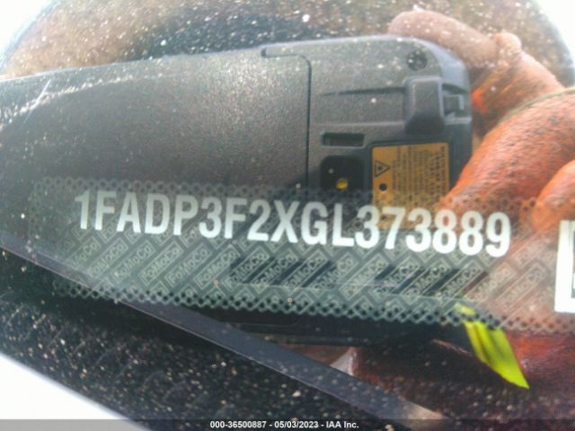 1FADP3F2XGL373889 Ford FOCUS SE