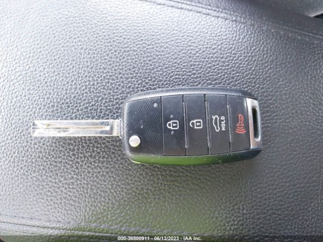 KNAGM4A70F5631281 KIA Optima Lx