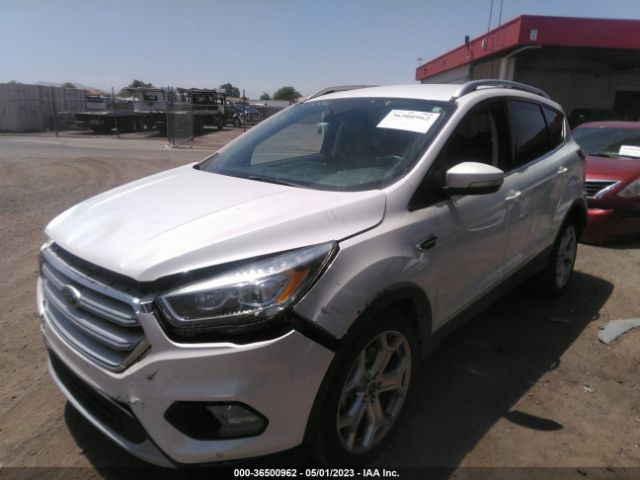 1FMCU9J97KUB03801 Ford Escape Titanium