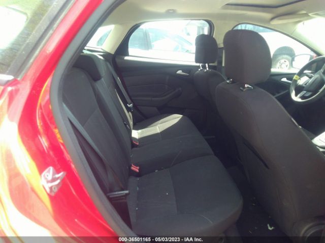 1FADP3K22GL277289 Ford FOCUS SE