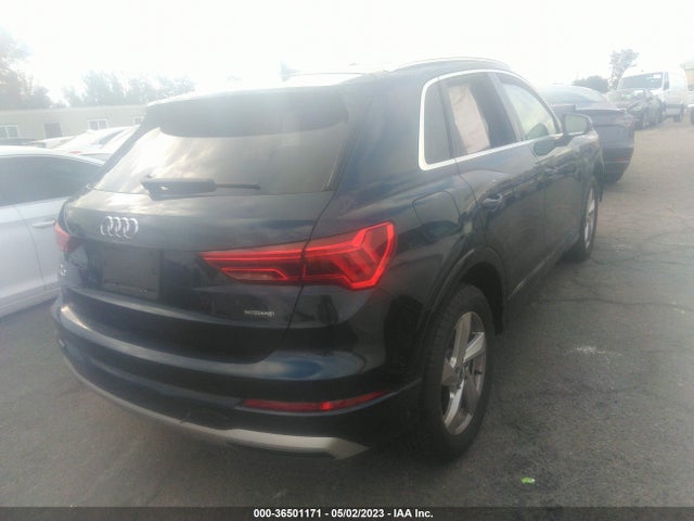 WA1AECF32L1117113 Audi Q3 PREMIUM