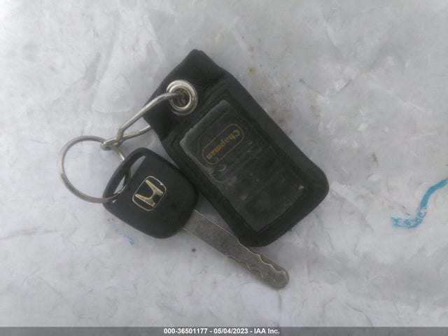 2003 HONDA CIVIC LX VIN: 2HGES16583H551321
