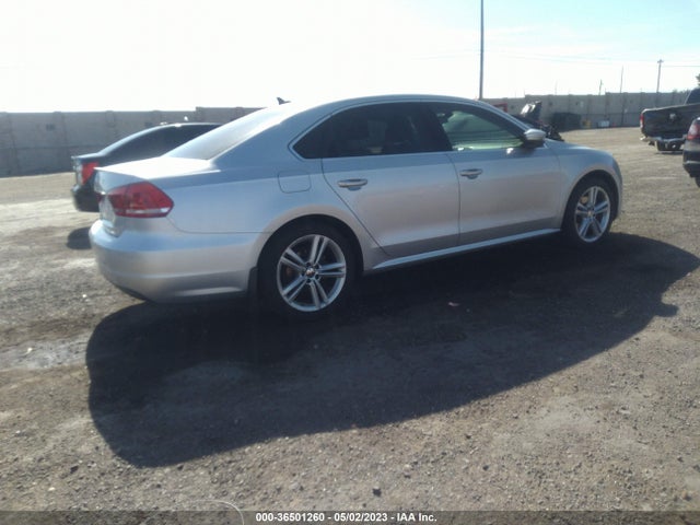 Volkswagen Passat Se W/snrf/nav 2014 1VWBP7A32EC018086 Image 5
