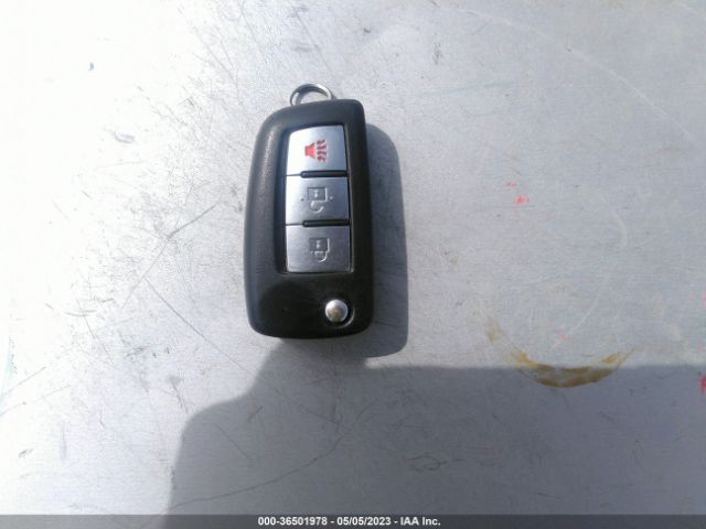 KNMAT2MV6HP548200 Nissan ROGUE S