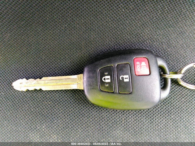 Toyota RAV4 LE 2015 2T3BFREV0FW336879 Image 3