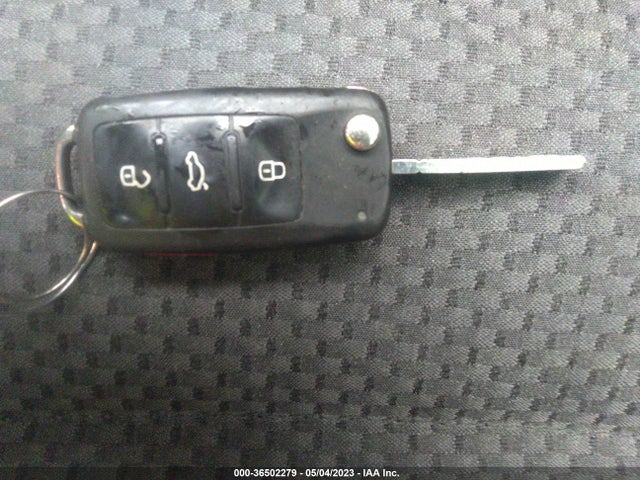 1VWAP7A36EC009516 Volkswagen PASSAT S