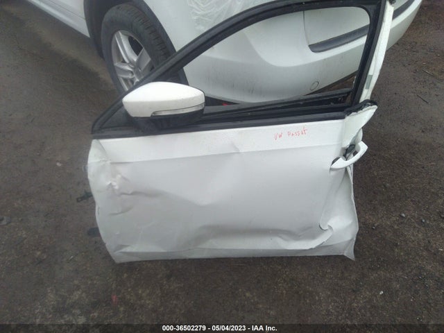 1VWAP7A36EC009516 Volkswagen PASSAT S