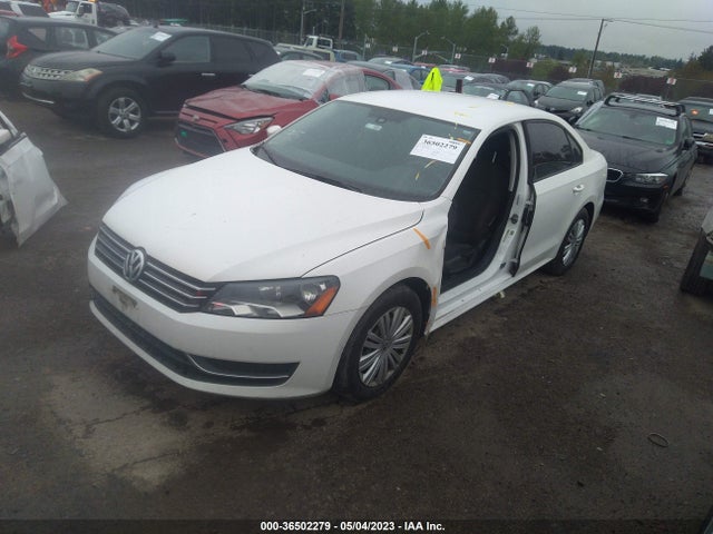 1VWAP7A36EC009516 Volkswagen PASSAT S