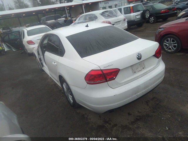1VWAP7A36EC009516 Volkswagen PASSAT S