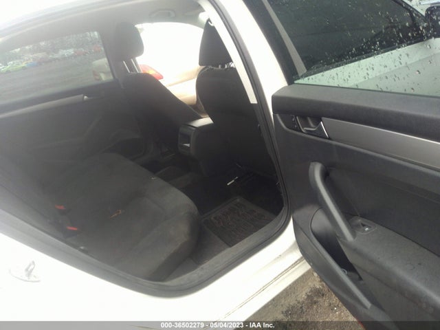 1VWAP7A36EC009516 Volkswagen PASSAT S